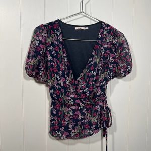 Francesca's Mi Ami‎ Women's Wrap Around Top Blouse - Navy Floral - S